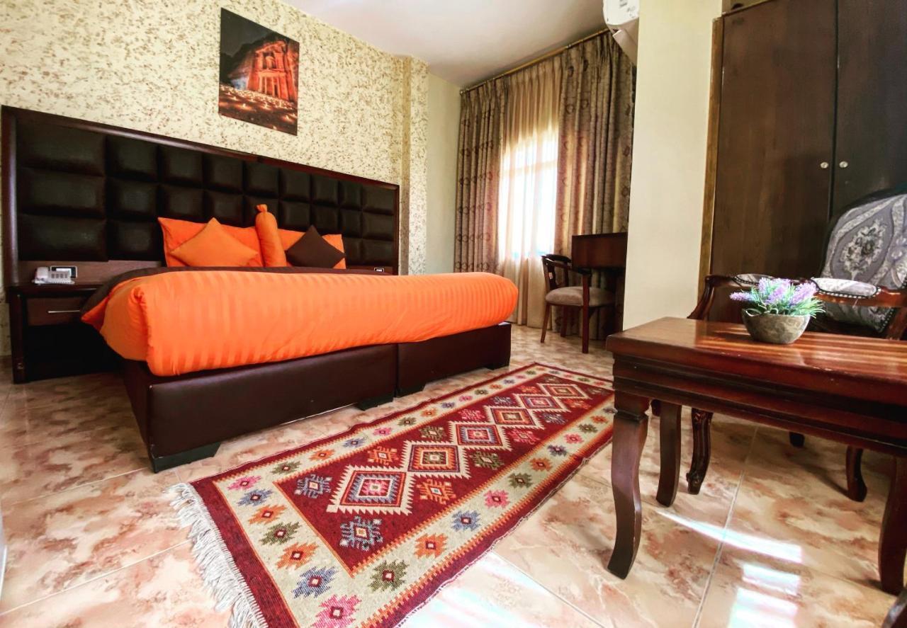 Anbat Midtown Hotel Вади Муса Экстерьер фото