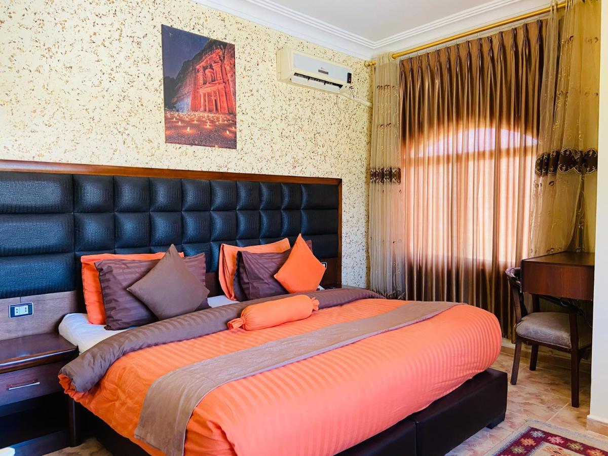Anbat Midtown Hotel Вади Муса Экстерьер фото