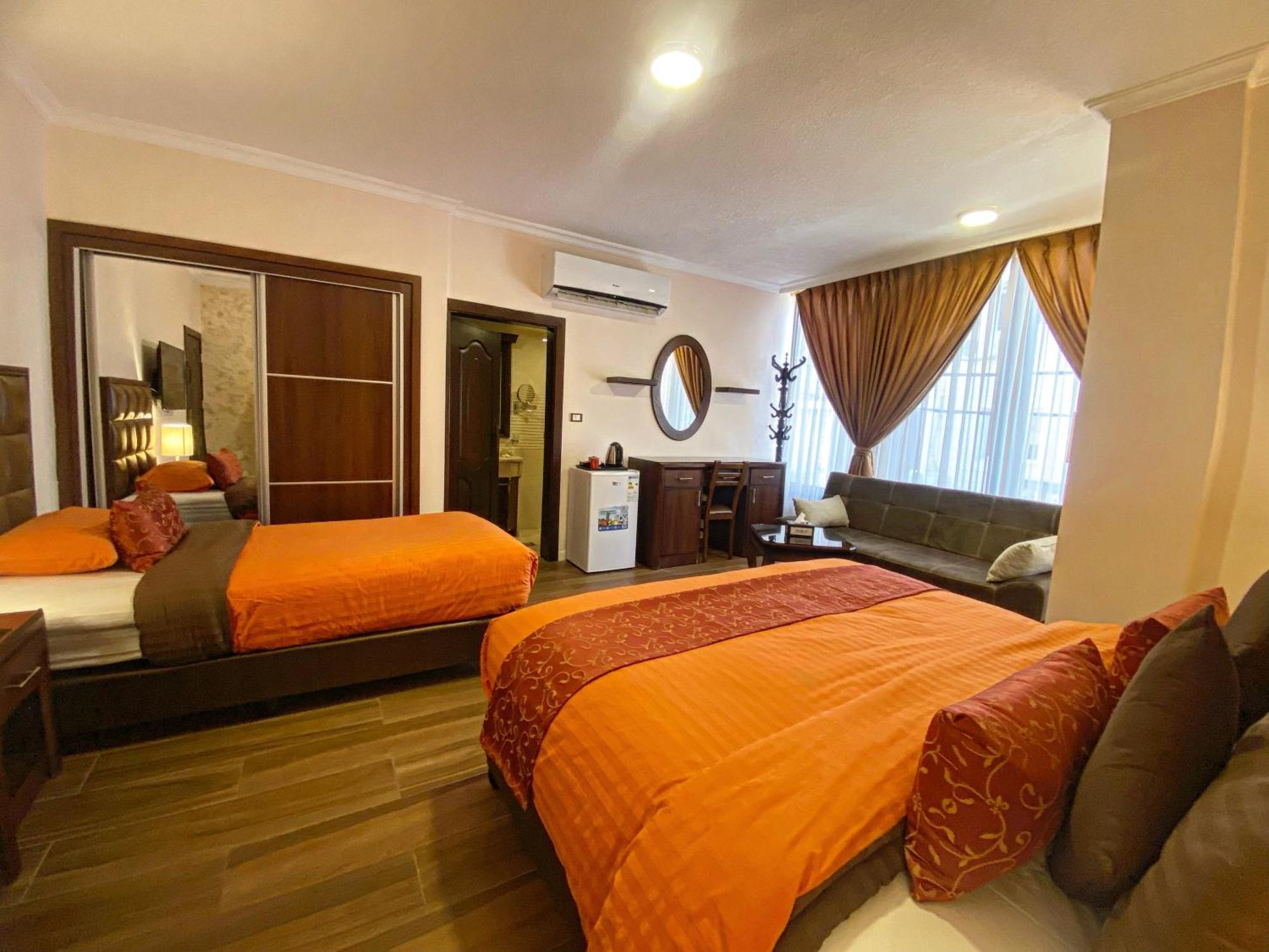 Anbat Midtown Hotel Вади Муса Экстерьер фото