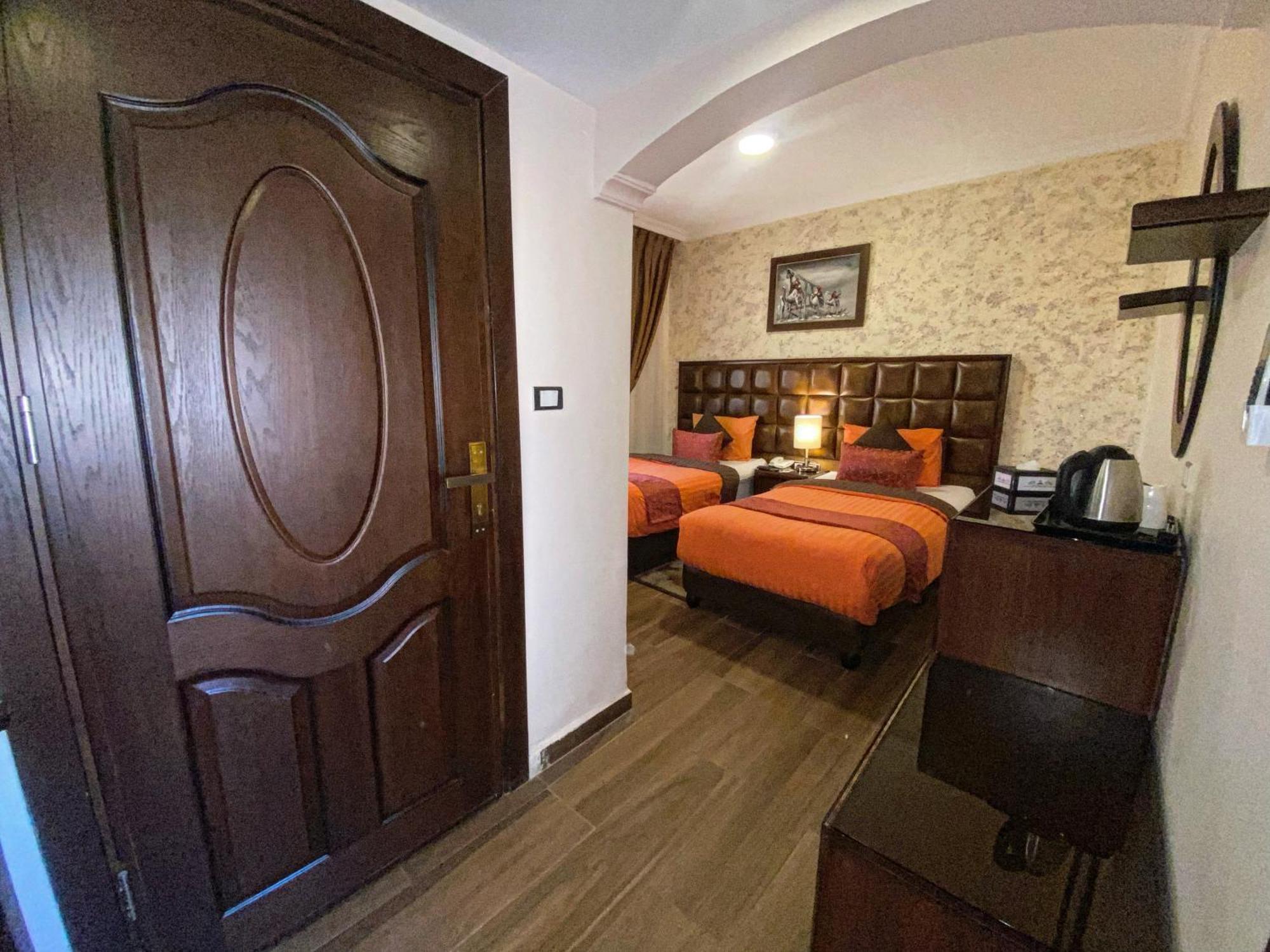 Anbat Midtown Hotel Вади Муса Экстерьер фото