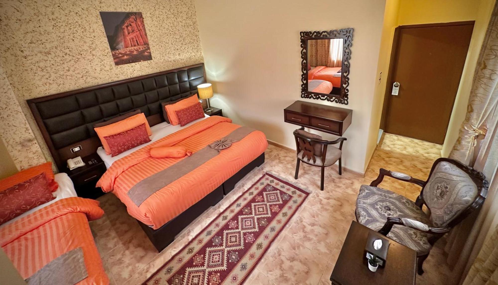 Anbat Midtown Hotel Вади Муса Экстерьер фото
