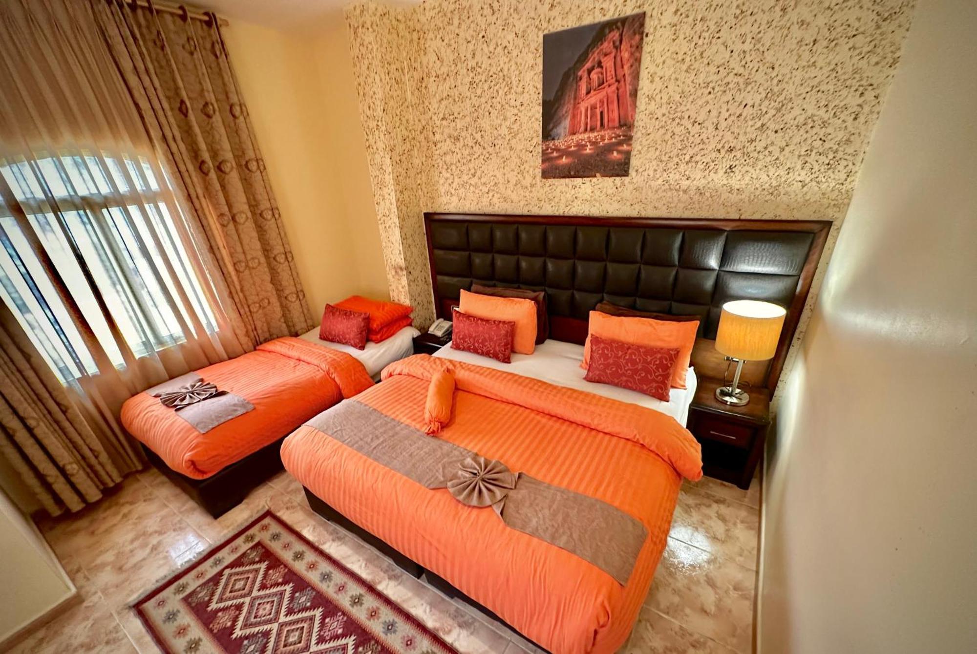 Anbat Midtown Hotel Вади Муса Экстерьер фото