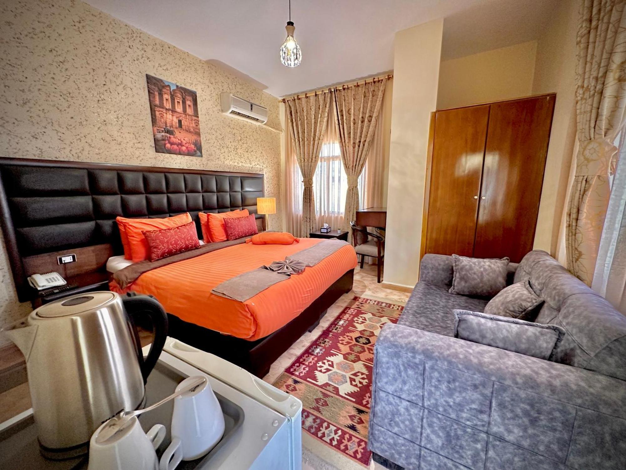 Anbat Midtown Hotel Вади Муса Экстерьер фото