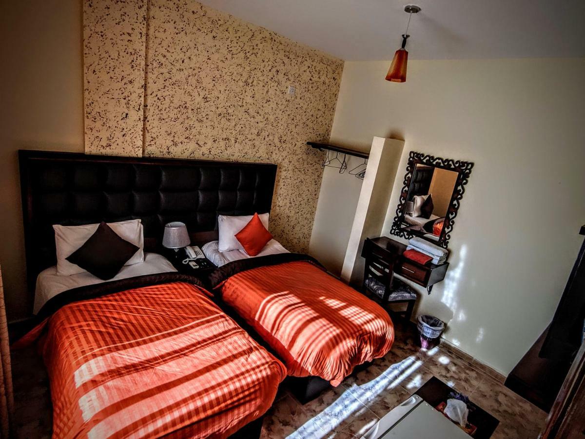 Anbat Midtown Hotel Вади Муса Экстерьер фото